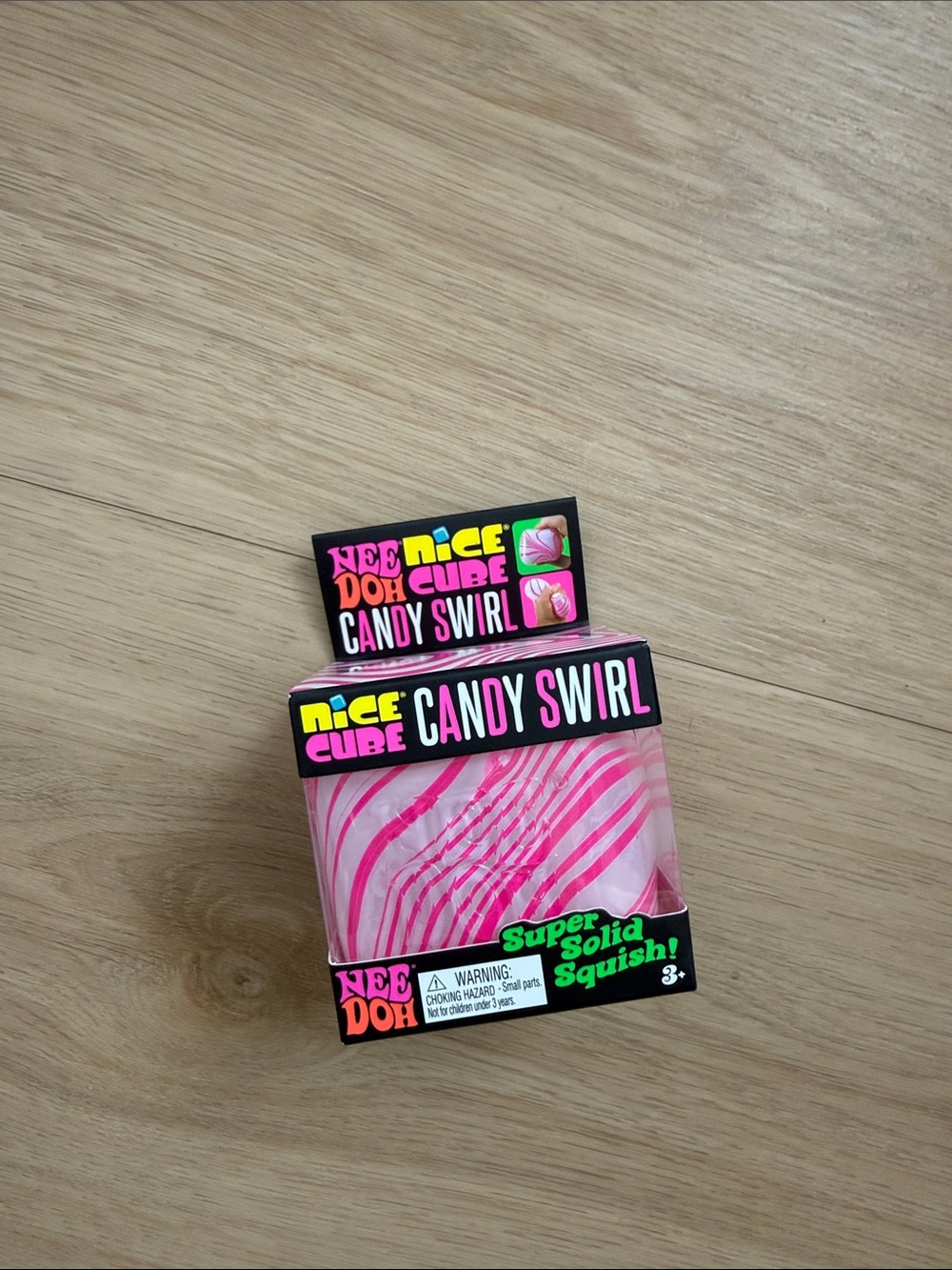Brand new in Box NeeDoh Candy Swirl Nice Cube